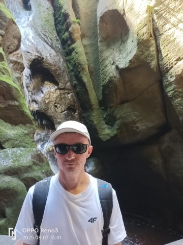 Szukam dziewczyny do stałego związku