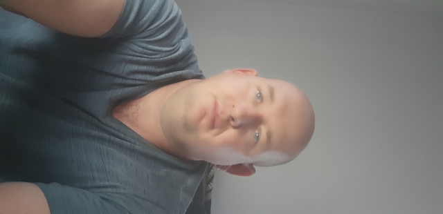 Poznam. panią na początek miło by było się poznać i zaprzyjaźnić