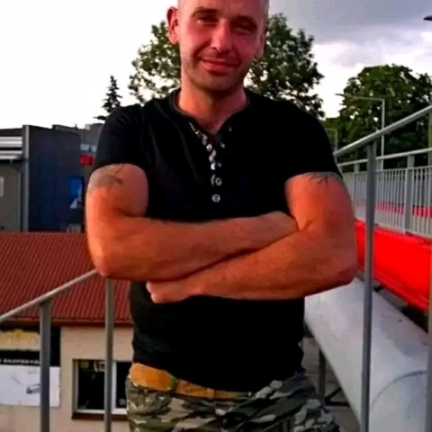 Szukam pani z jajcami