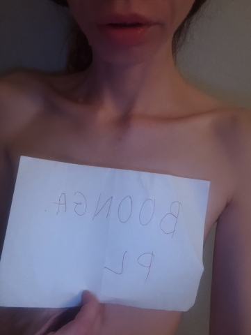 Bielizna buty skarpetki piss zdjęcia od szczupłej