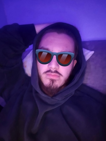 Szukam starszej doświadczonej kobiety mam 23lata
