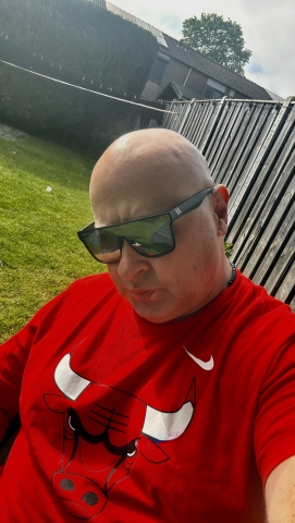 Otwarty na dużo. mobilny z lokum