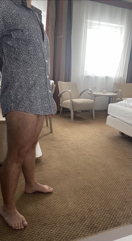 Singiel szuka pani lub pary