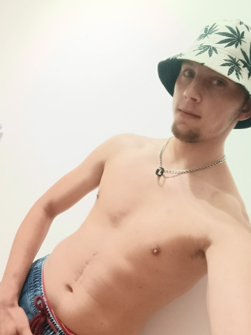 Szukam kochanki która nie boi się tygrysa wypuszczonego z klatki namię