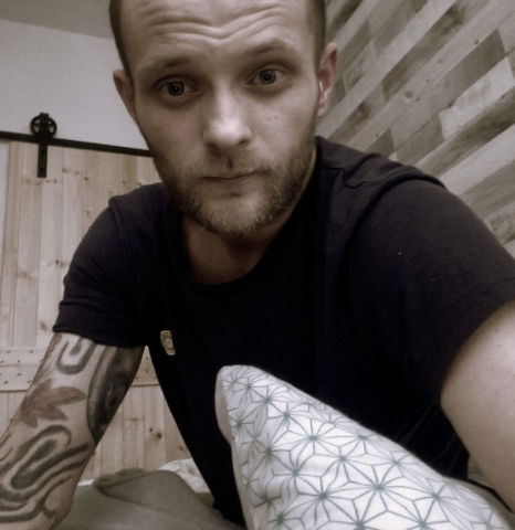 Poszukuję kogoś na spędzanie miłych chwil ?