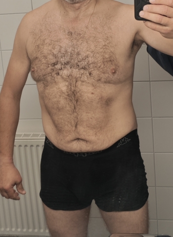 Wolny ,starszy szuka dyskretnej znajomości na dłuzej.