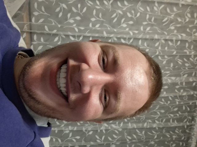 Dyskretny przyjaciel dla ładnej pani 18-45 :)