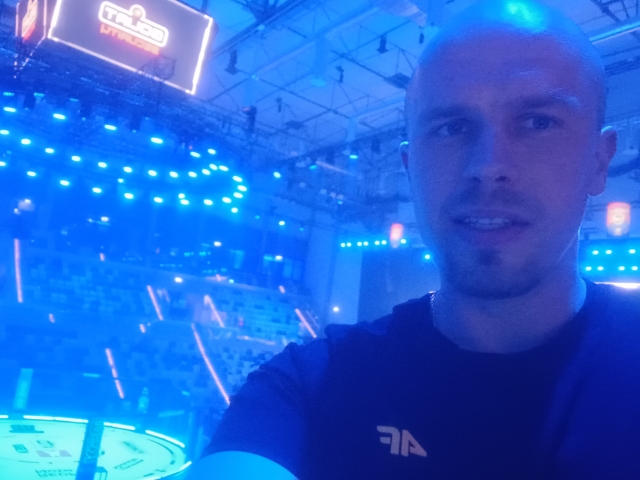 Konkretny mężczyzna pozna do bliższej znajomości ;)