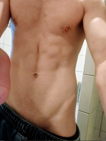 Szukam kobiety z pazurem ?