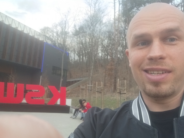 Konkretny mężczyzna pozna do bliższej znajomości ;)