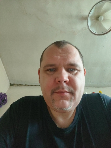 Dyskretny pozna chętną panią