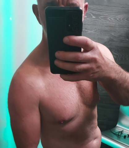 English guy looking for hot kinky sex