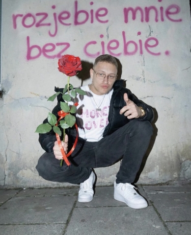 Szukam jakieś fajnej pani więcej w opisie