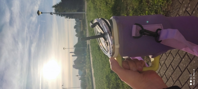 Doświadczona i atrakcyjna kobieta z klasą