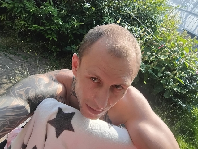 Chcial bym sprobowac zostac zdominowany