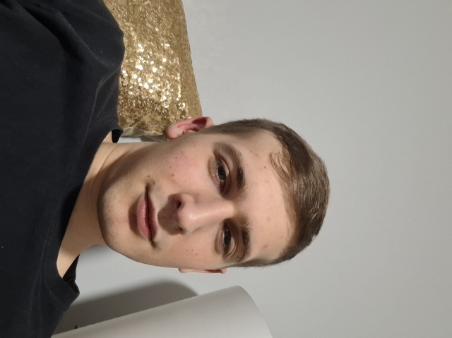 Młody 24l  szuka fajną dziewczynę