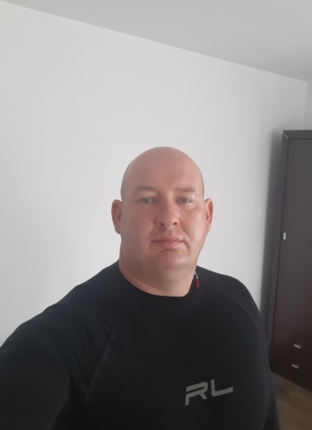 Poznam. panią na początek miło by było się poznać i zaprzyjaźnić