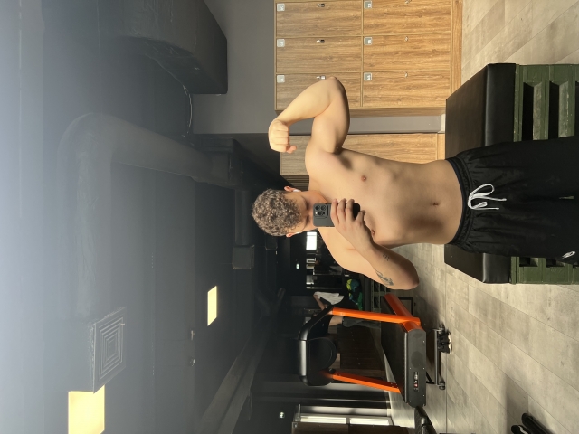 Uległy szuka pani lub pana