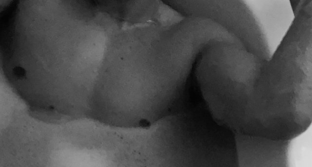 Kobiety ceniącej  namiętność i dyskrecję