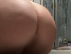 Seks kamerka z twarzą i głosem: robię co chcesz.