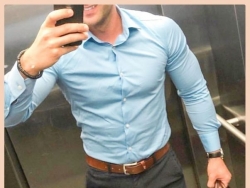 Przystojny singiel pozna panią...