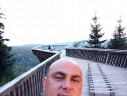 Szukam przygody zabawy słodyczy poznam panią na pieszczoty ?