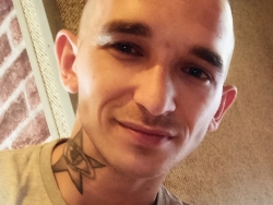 28 latek zaprasza panie 30+ dyskrecja w pełnym stosunku