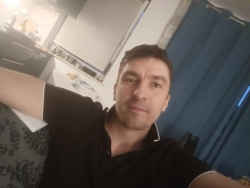 Jakąś dziewczynę na dziś, która ma ochotę na seks ?.