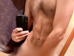 Uczeń pragnący otrzymać naukę odbijania jajek