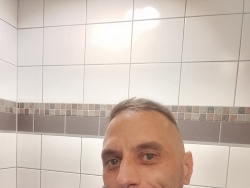 On 39l  chętnie pozna panią