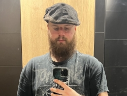 Szukam panią w gorzowie która się ze mną rozerwie ;)