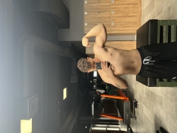 Uległy szuka pani lub pana